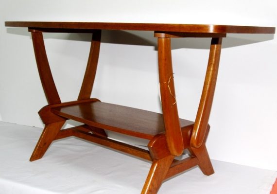 Mesa vintage francesa de madera de roble. Mueble antiguo