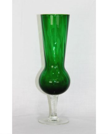 Jarrón vintage de cristal verde con pie transparente
