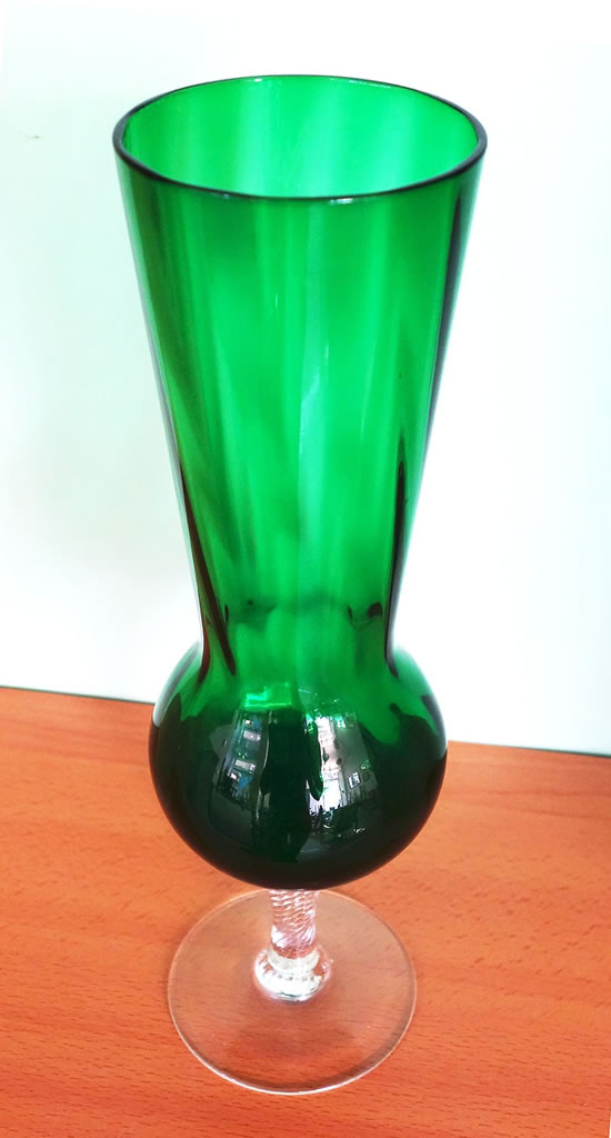 Jarrón vintage de cristal verde