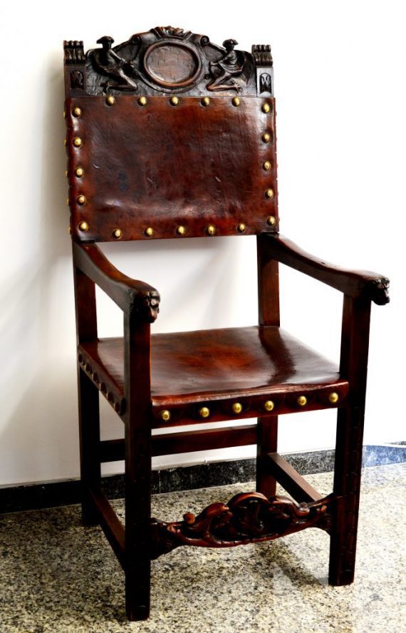 sillón de despacho del siglo xix antiguo