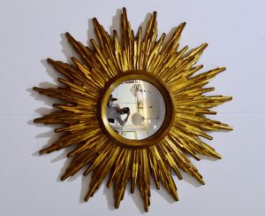 pequeño espejo vintage de preciosos rayos de madera