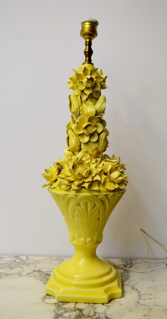 lampara de manises amarilla
